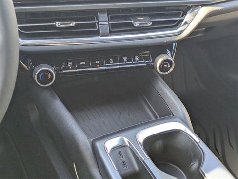 New 2026 Chevrolet Equinox EV LT image 20