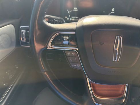Used 2019 Lincoln Navigator L Reserve AWD/4WD image 30