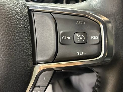 Used 2024 RAM 1500 Laramie AWD/4WD image 15