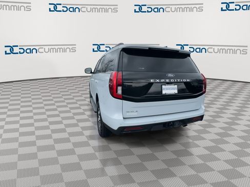 Used 2025 Ford Expedition Active image 7