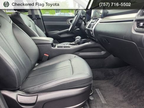 Used 2022 Kia Sorento S w/ Panoramic Sunroof Package AWD/4WD image 26
