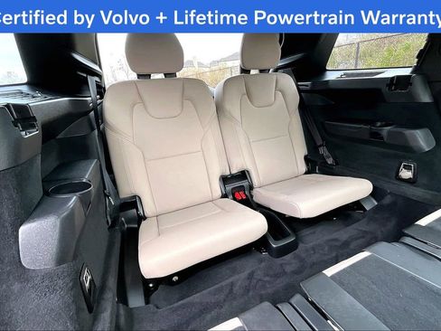 Used 2025 Volvo XC90 B5 Plus AWD/4WD image 37