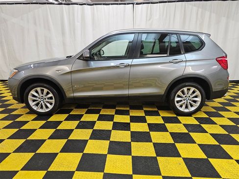 Used 2017 BMW X3 sDrive28i image 6