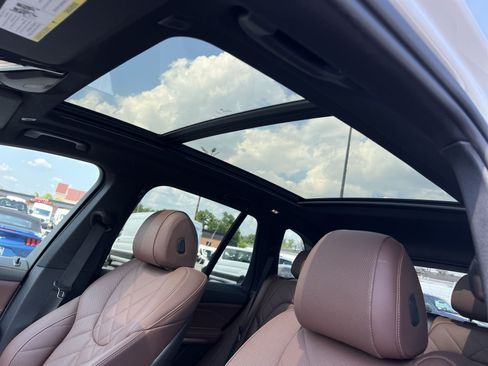 Used 2023 BMW X5 xDrive40i w/ Premium Package AWD/4WD image 24