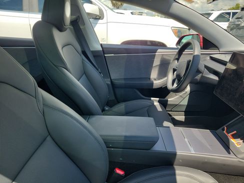 Used 2025 Tesla Model 3 Long Range RWD image 10