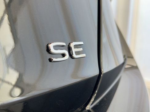 New 2026 Volkswagen Jetta SE FWD image 28