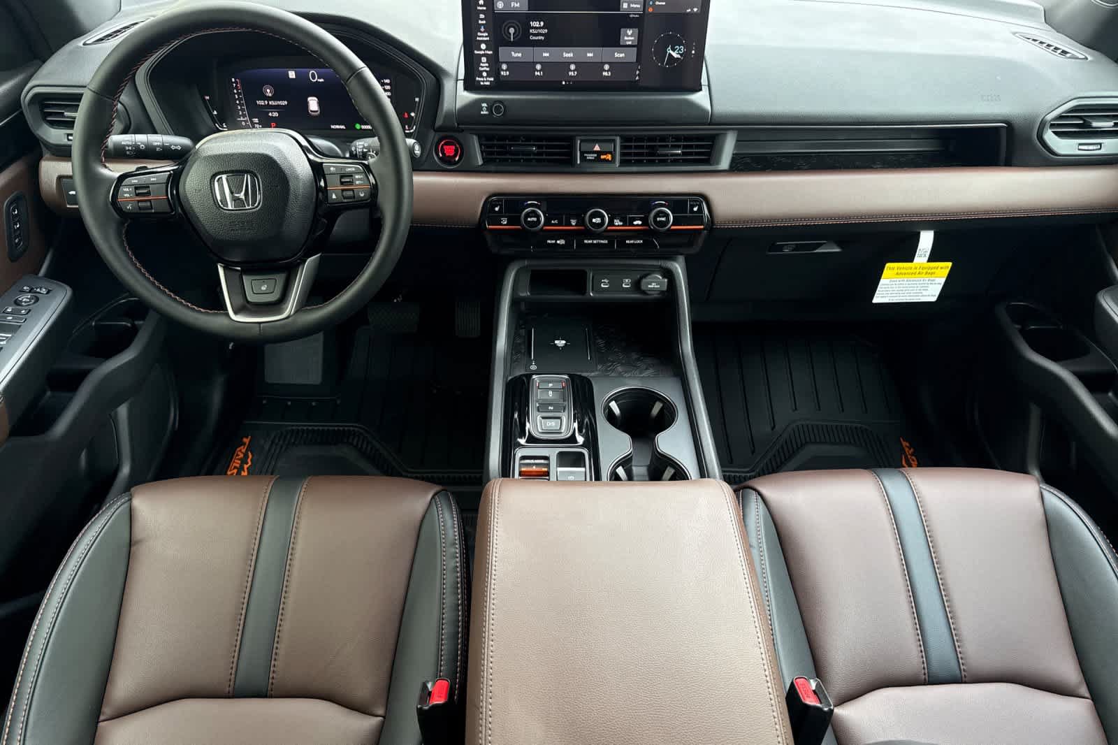 New 2026 Honda Pilot TrailSport image 3