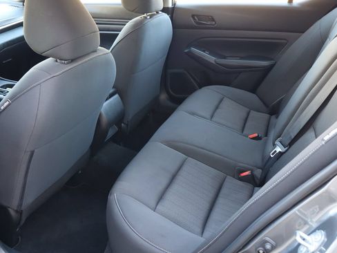 Used 2026 Nissan Altima 2.5 SV FWD image 5