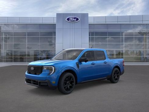 New 2025 Ford Maverick Lariat w/ Black Appearance Package AWD/4WD image 1