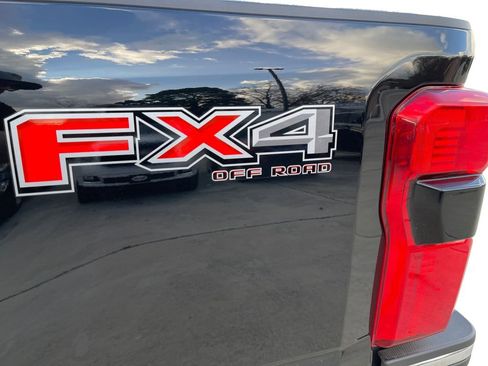 Used 2024 Ford F350 Lariat w/ FX4 Off-Road Package image 20