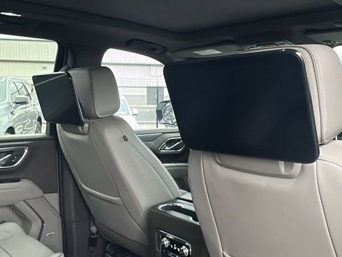 Certified 2024 GMC Yukon SLT w/ SLT Premium Package image 16