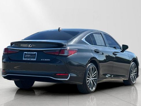 Certified 2023 Lexus ES 300h w/ Premium Package image 6