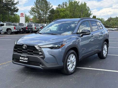 New 2026 Toyota Corolla Cross LE w/ Moonroof Package AWD/4WD image 22
