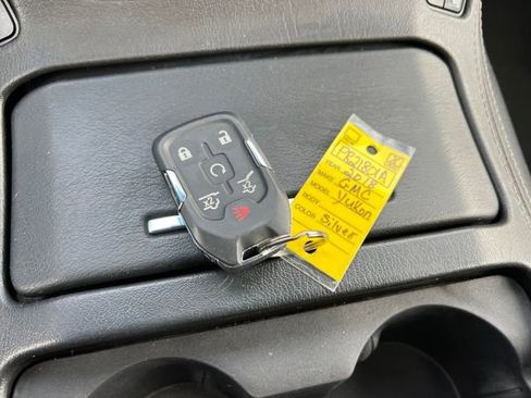 Used 2018 GMC Yukon Denali w/ Denali Ultimate Package image 37