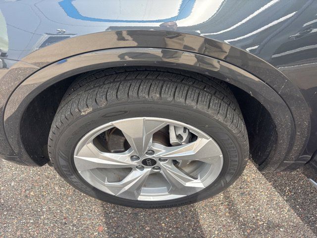Used 2021 Audi Q5 Prestige AWD/4WD image 29