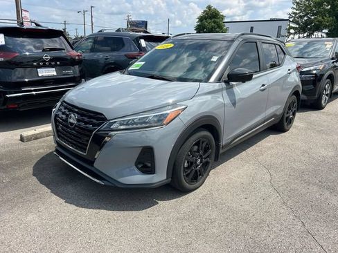 Used 2022 Nissan Kicks SR FWD image 7