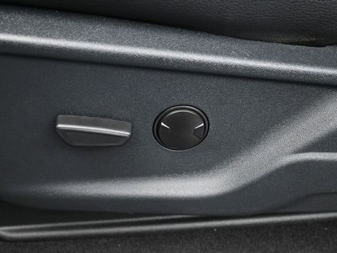 New 2025 Ford F250 XLT w/ Black Appearance Package image 13