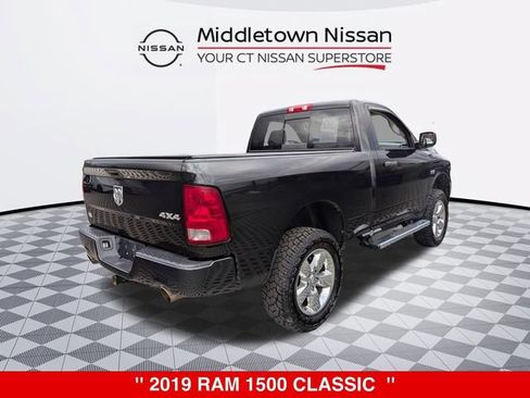 Used 2019 RAM 1500 Express w/ Express Value Package AWD/4WD image 3