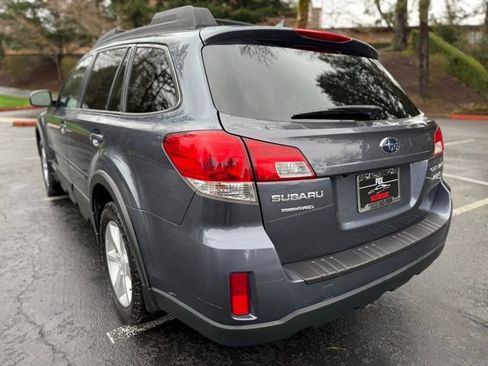 Used 2014 Subaru Outback 2.5i Limited w/ Moonroof Package image 7