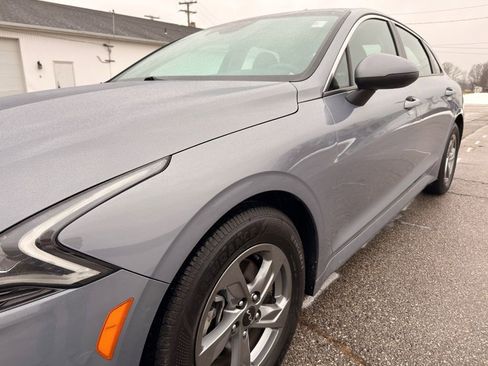 Used 2022 Kia K5 LXS image 12