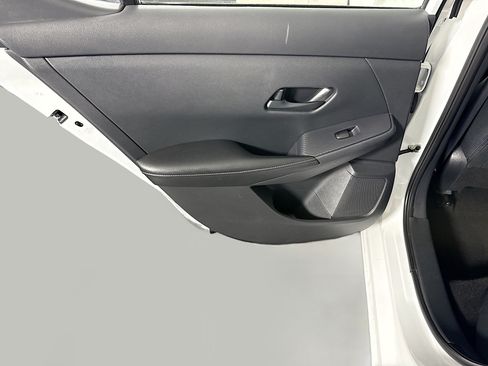 Used 2024 Nissan Sentra S FWD image 26