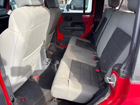 Used 2010 Jeep Wrangler Unlimited Sport image 22