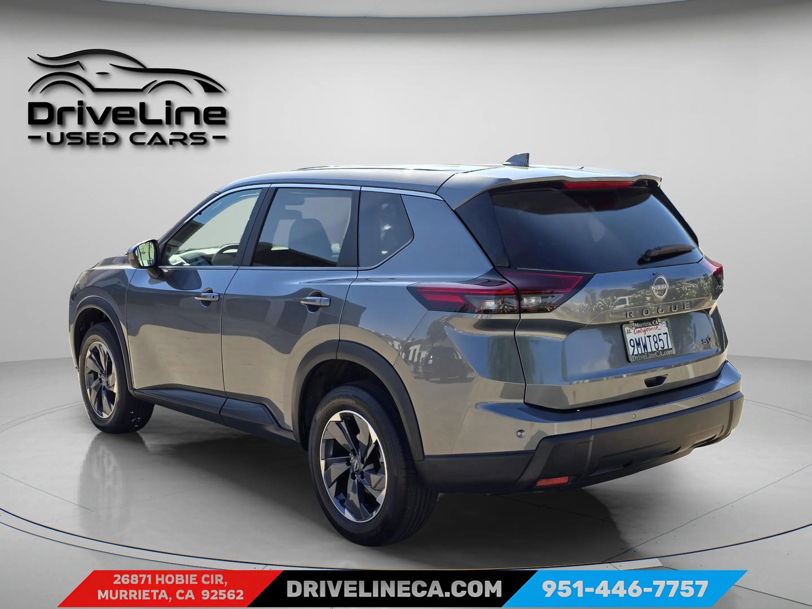 Used 2024 Nissan Rogue SV FWD image 15