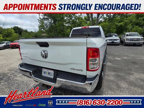 Used 2022 RAM 2500 Tradesman w/ Chrome Appearance Group AWD/4WD image 7