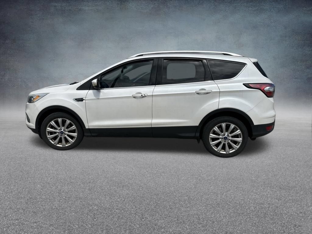 Used 2017 Ford Escape Titanium FWD image 3