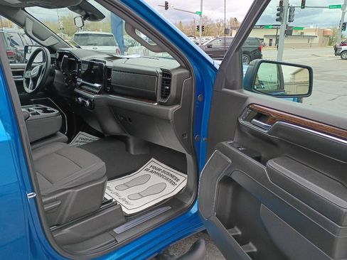 Used 2024 GMC Sierra 1500 Elevation AWD/4WD image 11