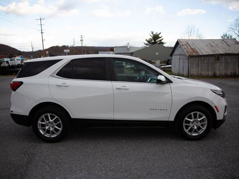 Certified 2023 Chevrolet Equinox LT w/ Driver Convenience Package image 2