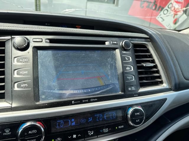 Used 2016 Toyota Highlander XLE FWD image 30