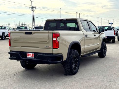 Used 2022 Chevrolet Silverado 1500 ZR2 w/ Technology Package image 7
