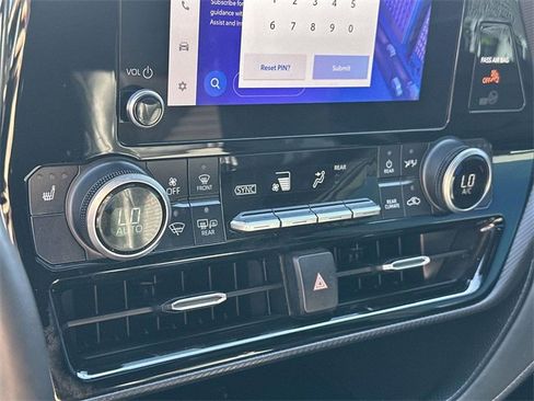 Used 2024 Toyota Highlander XSE image 41