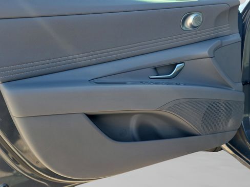 New 2026 Hyundai Elantra SEL Sport Premium FWD image 16
