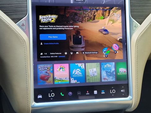 Used 2016 Tesla Model X P90D image 22