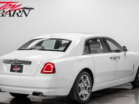 Used 2012 Rolls-Royce Ghost Extended Wheelbase image 5