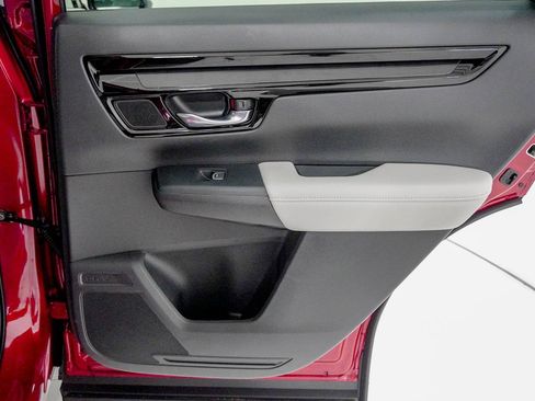 Certified 2025 Honda CR-V EX-L image 33