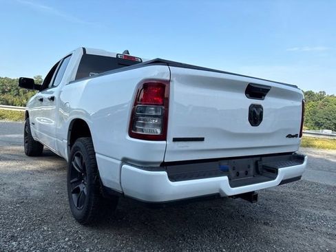 Used 2023 RAM 1500 Big Horn AWD/4WD image 3
