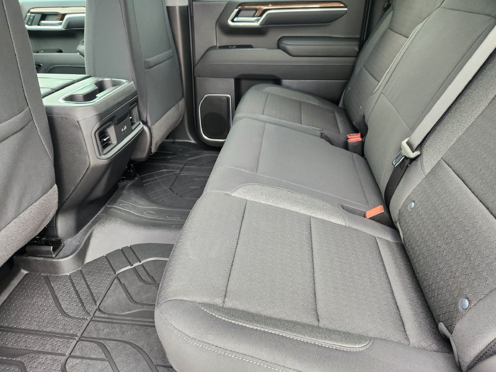 New 2026 Chevrolet Silverado 1500 RST w/ Redline Edition AWD/4WD image 19