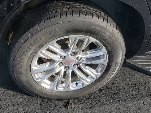 Used 2021 GMC Yukon SLT w/ SLT Premium Package image 5