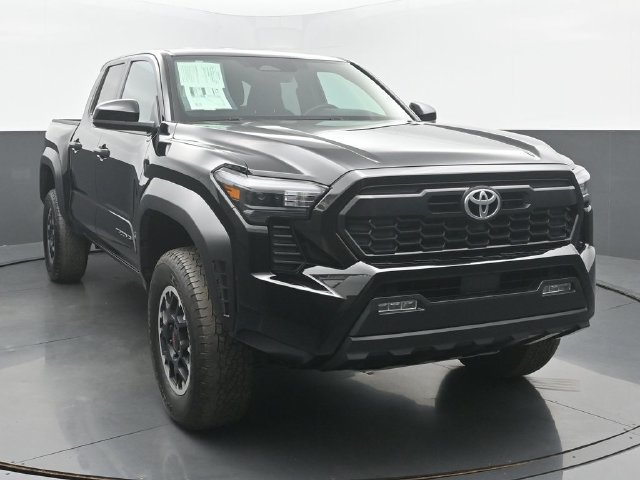 Used 2024 Toyota Tacoma TRD Off-Road AWD/4WD image 8