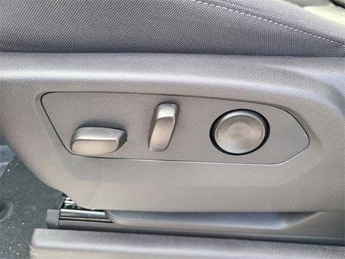 New 2026 Chevrolet Silverado 1500 LT image 22