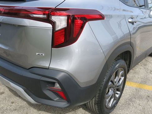 Used 2024 Kia Seltos LX AWD/4WD image 39