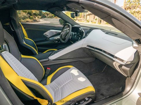 Used 2022 Chevrolet Corvette Stingray Premium Cpe RWD image 37