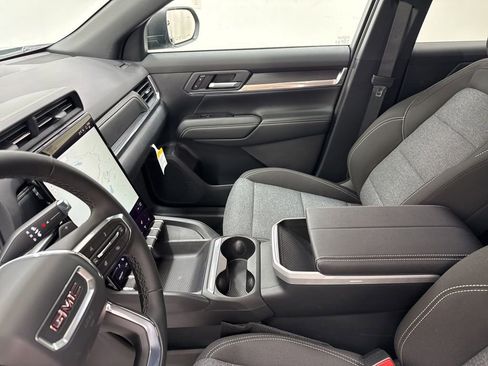 New 2026 GMC Terrain Elevation w/ Black Edition image 25