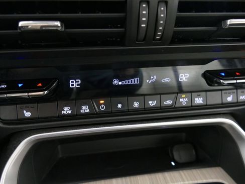Used 2024 MAZDA CX-90 3.3 Turbo w/ Preferred Plus AWD/4WD image 16