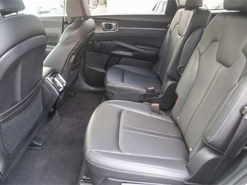 Certified 2025 Kia Sorento SX image 19
