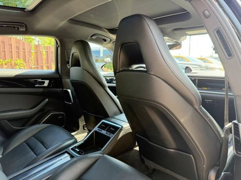Used 2018 Porsche Panamera 4S AWD/4WD image 28