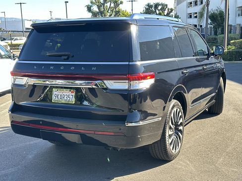 Used 2023 Lincoln Navigator Black Label image 4